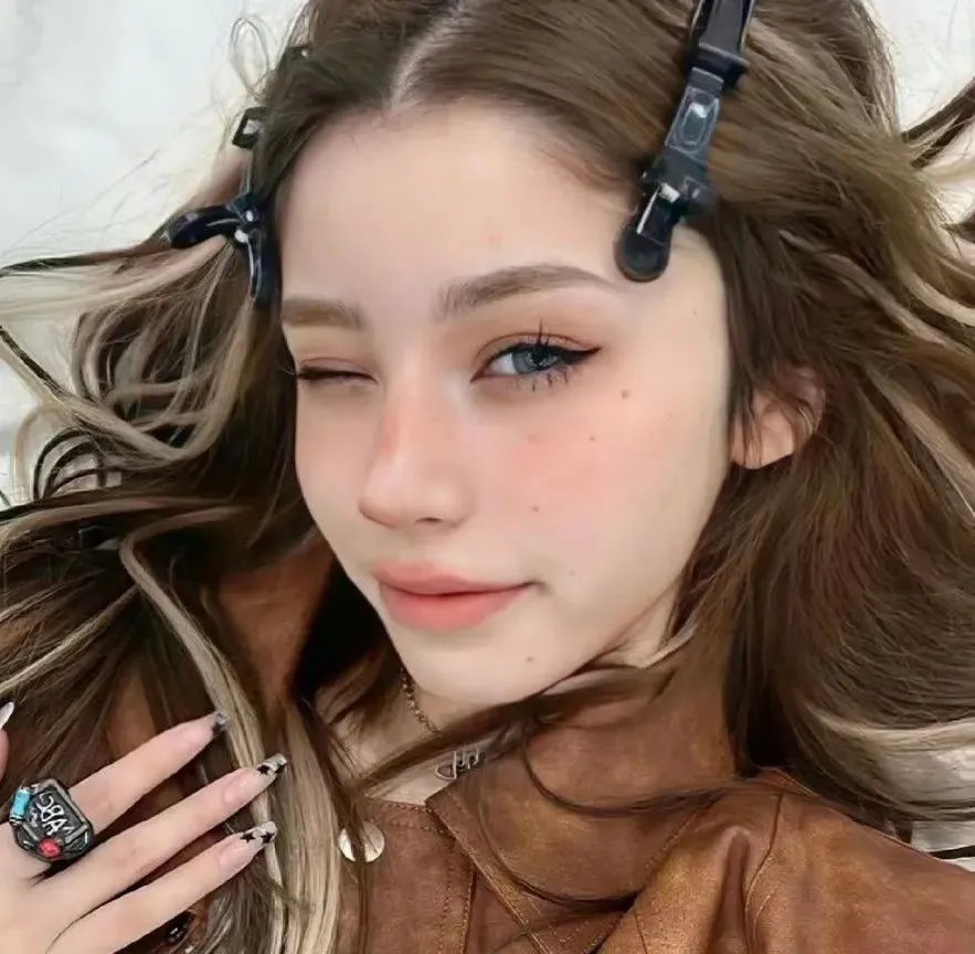 红的研究